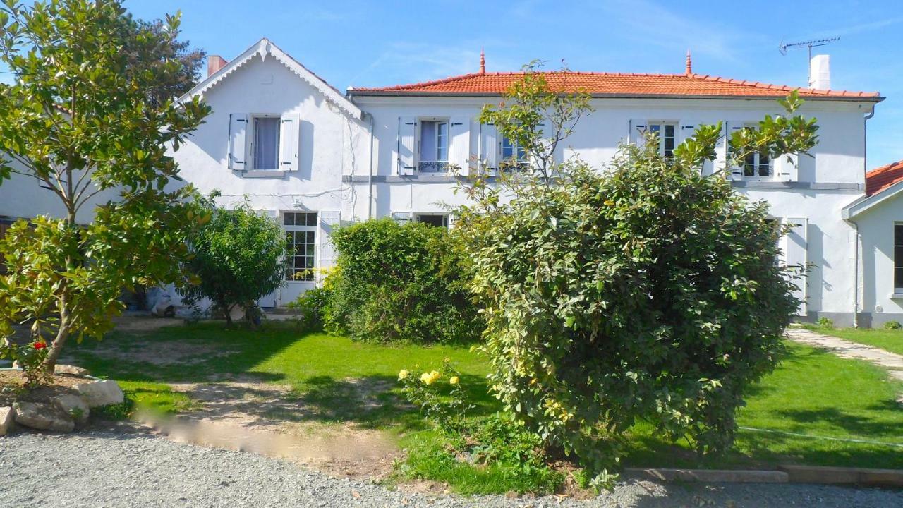 La Maison de Mes Parents Saint-Christophe  Extérieur photo